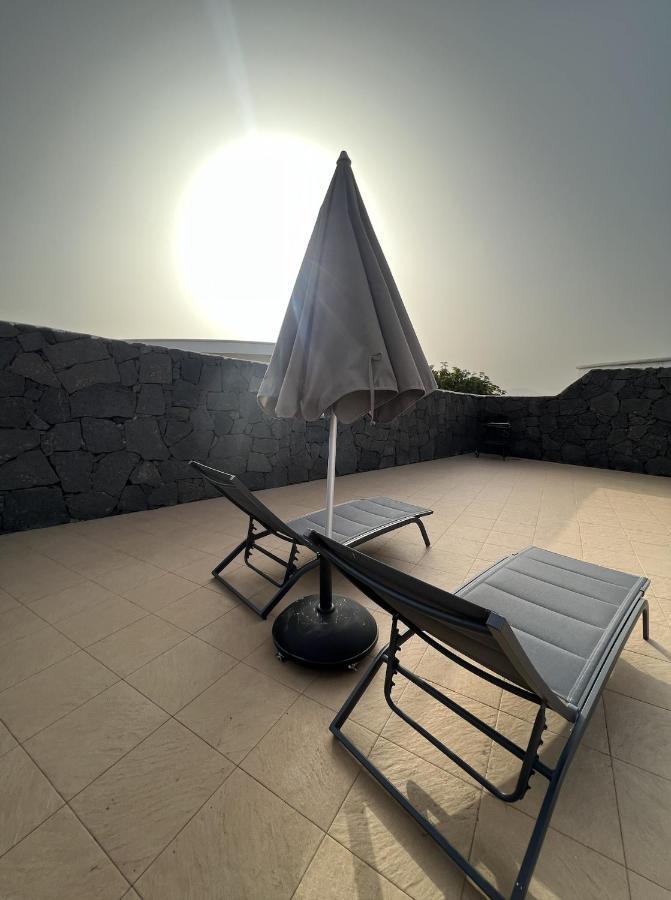 Bungalow Apartamento Sol カレタ・デ・ファマラ エクステリア 写真