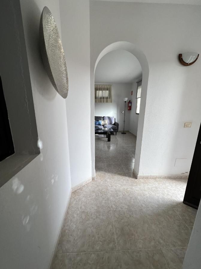 Bungalow Apartamento Sol カレタ・デ・ファマラ エクステリア 写真